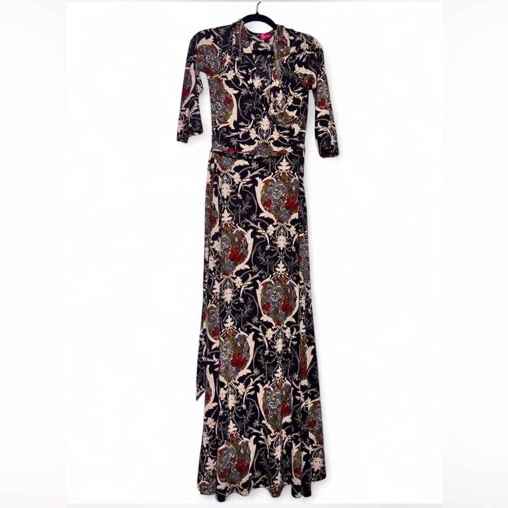 On Trend wrap 3/4 Sleeve Maxi Dress in Black and Cream